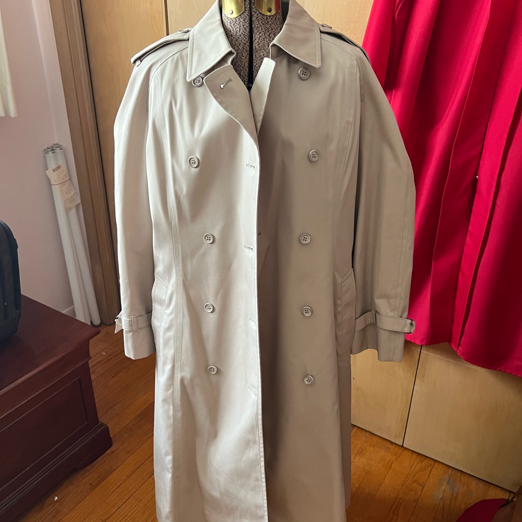 London Fog Maincoat Brand New And Never Worn